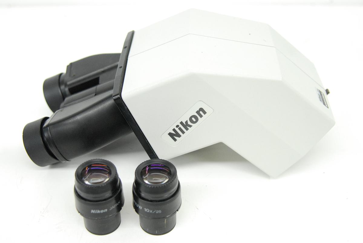 Used Nikon T-TD Binocular Tube D Microscope Head W/ CFIUW 10X/25 Eyepiece Set (TE2000)