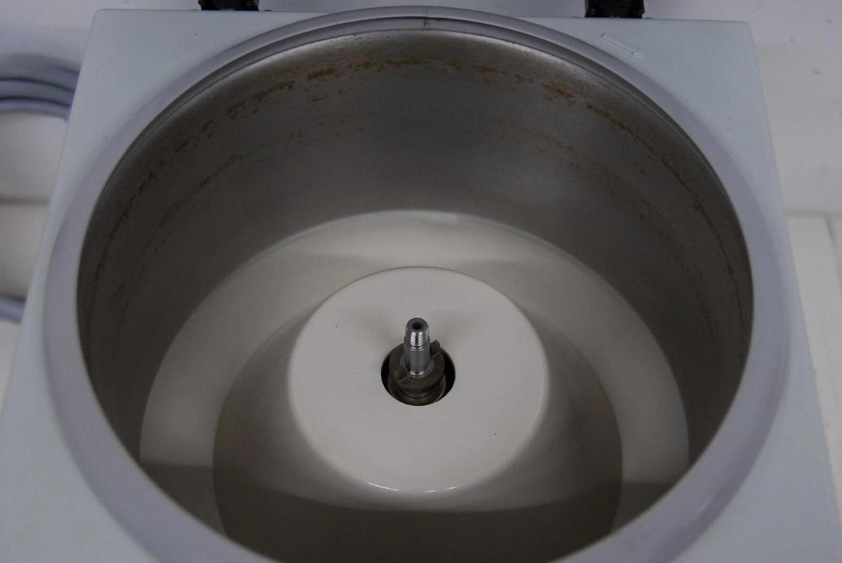 Used Labnet Hermle Z233 M-2 High Speed Microcentrifuge W/ 44 Slot Rotor - TESTED