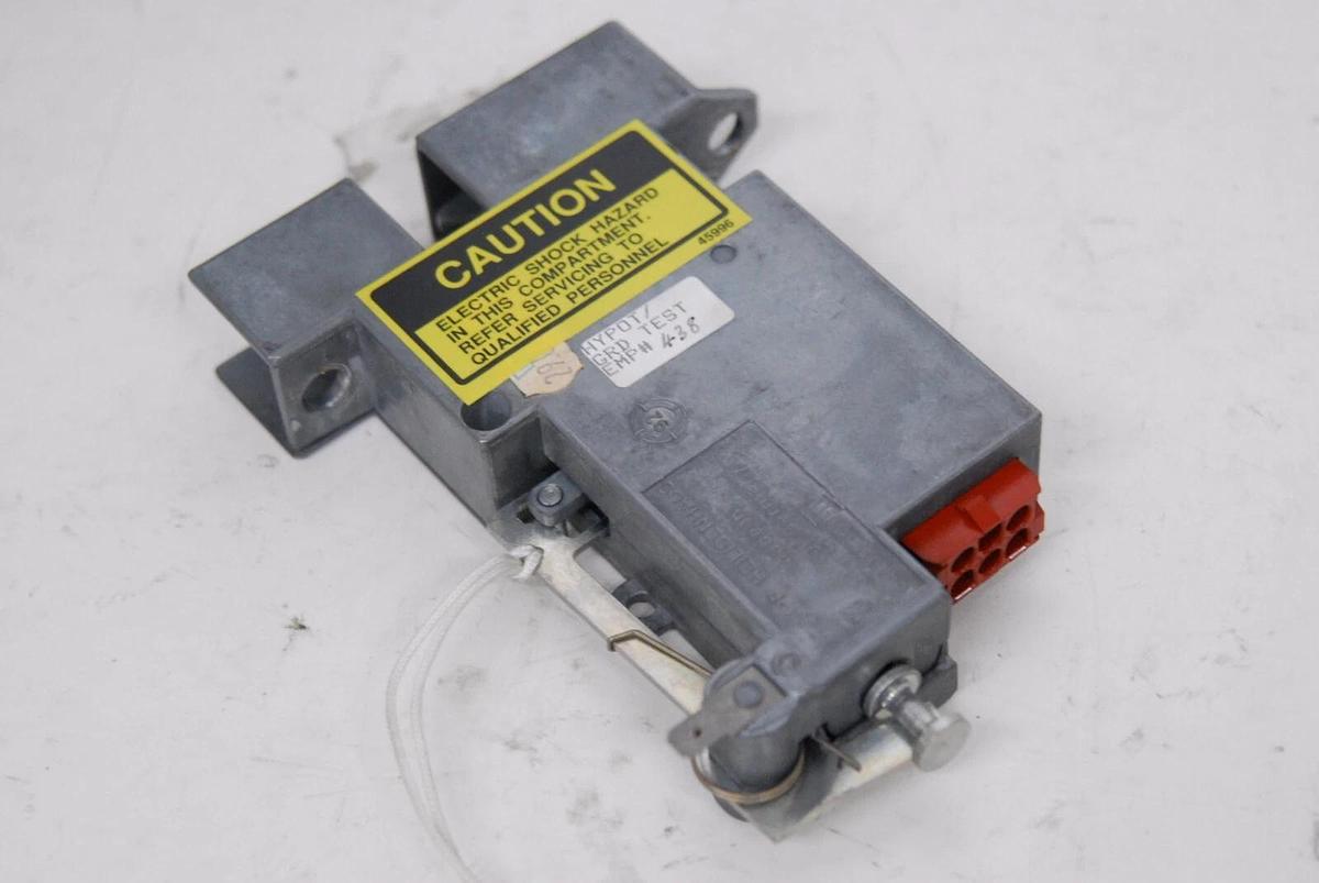Used IEC 43181R Lid Latch (from IEC Centra MP4R Centrifuge)