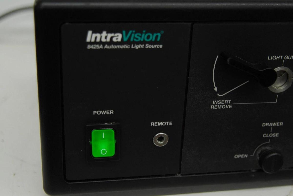 Used Linvatec Intravision 8425A Automatic Light Source