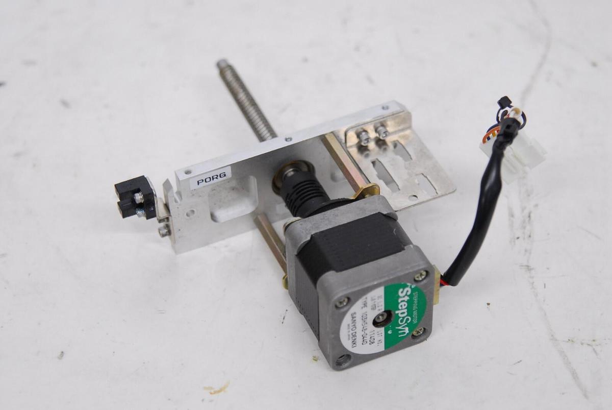 Used Sanyo Denki 103H548-0440 StepSyn Stepping Motor (QIAGEN BIOROBOT EZ1)