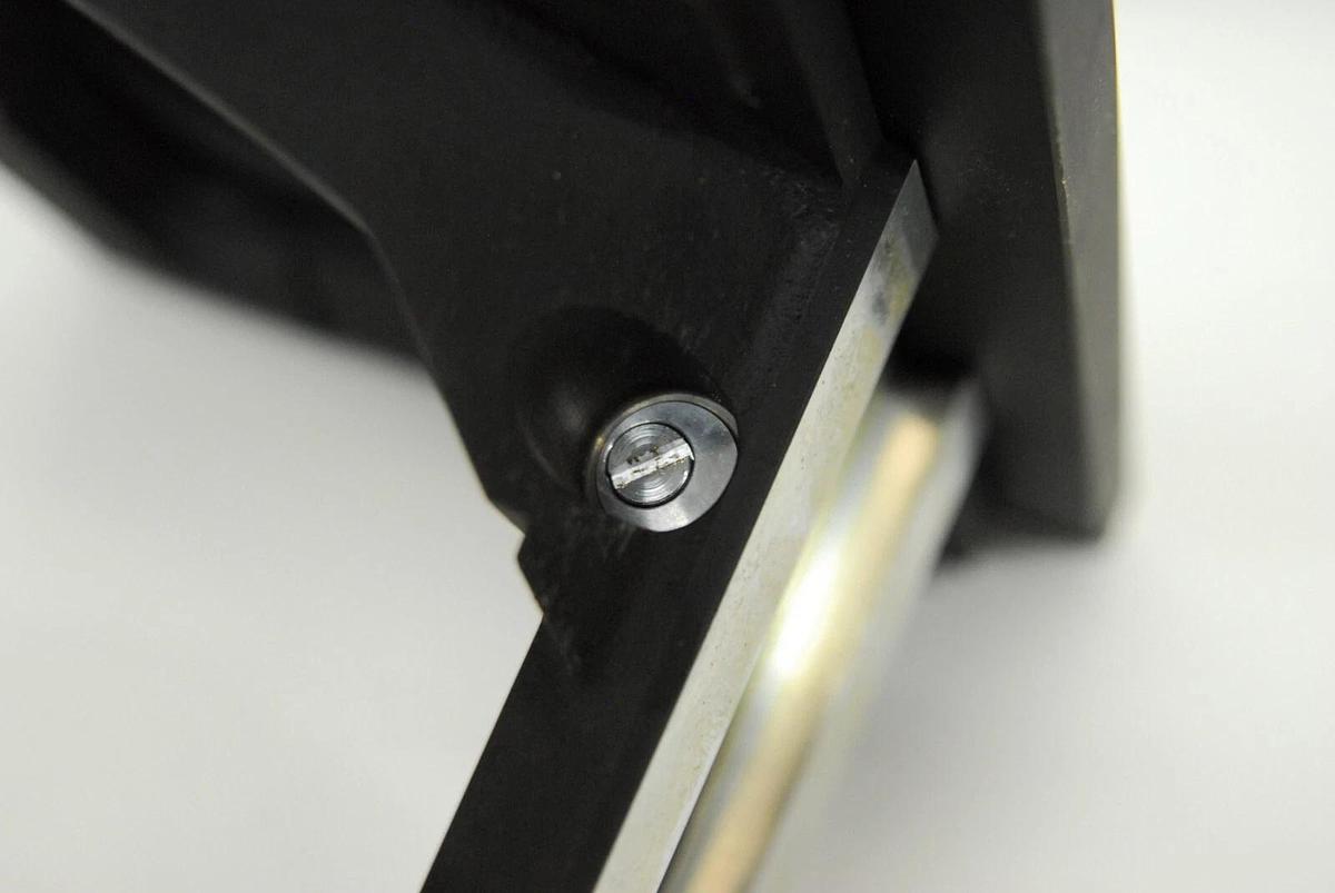 Used Nikon Diaphot TMD Inverted Microscope - Platform Stage