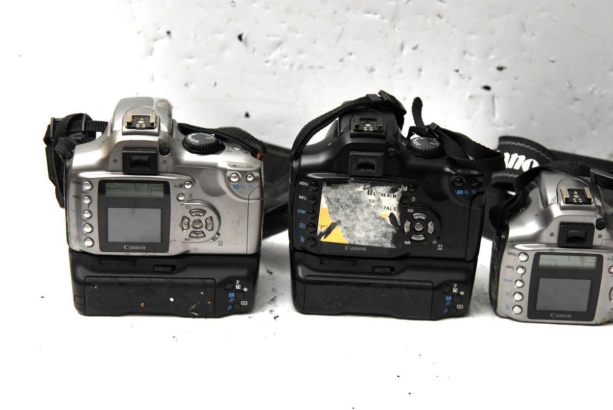Used Canon EOS Digital Rebel DSLR Lot of 4 with 2 Battery Grips