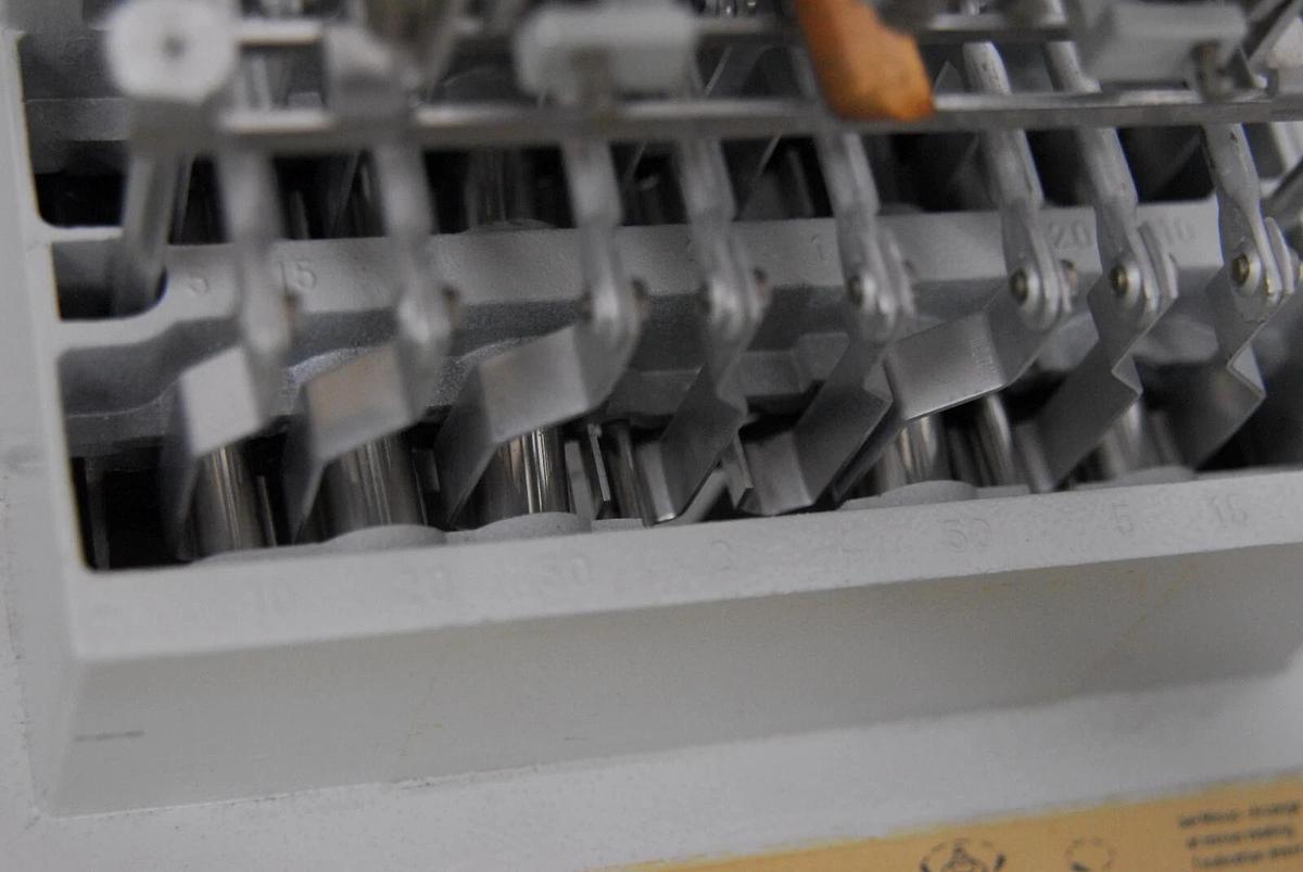 Used Sartorius 2462 Analytical Balance 200g - Read Description