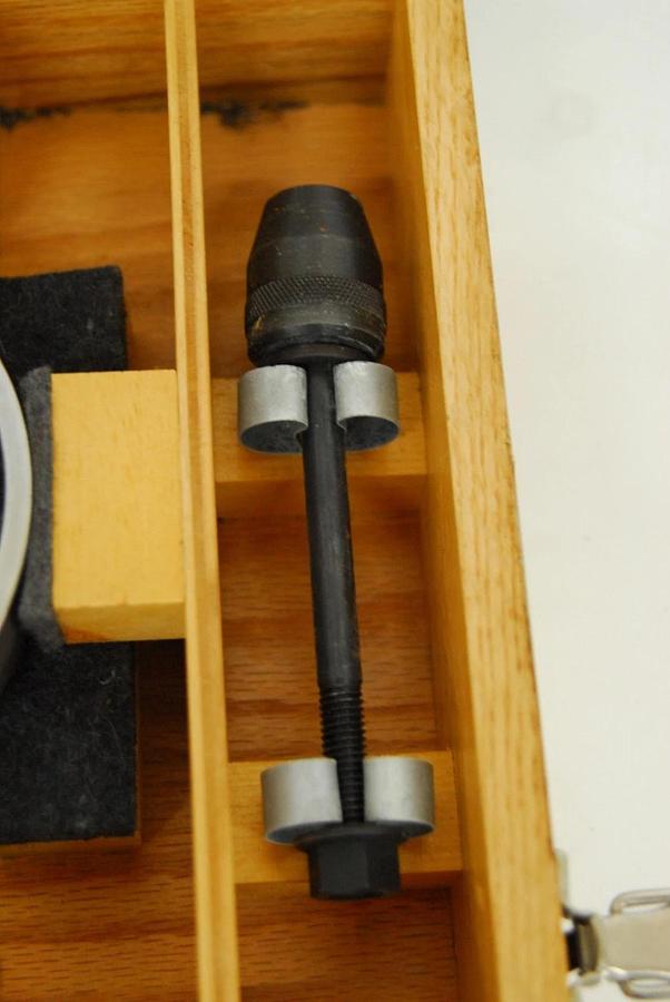 Used Morehouse 2000 LB Capacity Proving Ring W/ Case