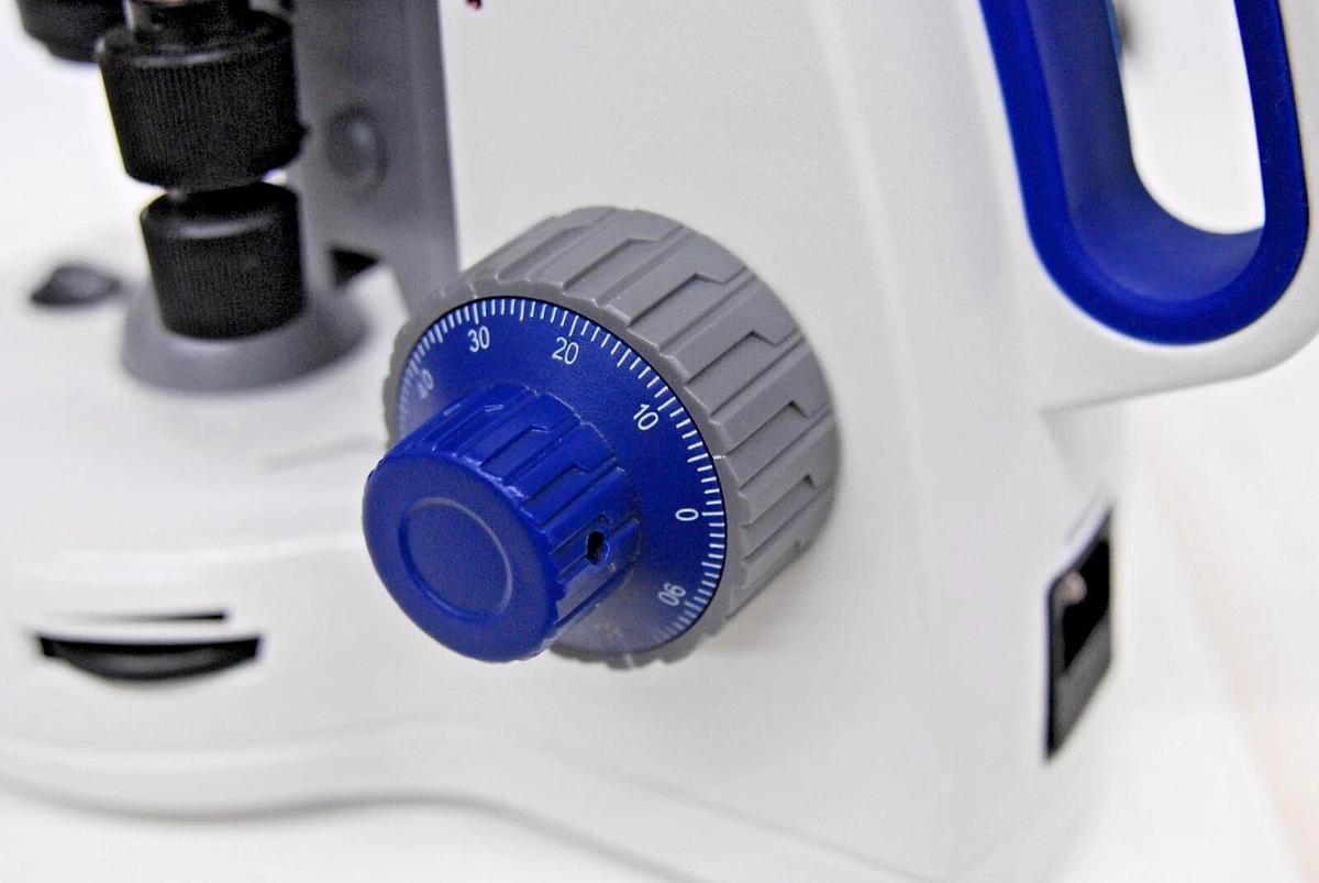 Used Swift M10 Microscope W/ Built in Camera/LCD, 4 Objectives - WORKS GREAT