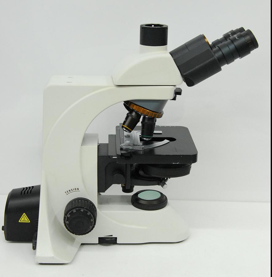 Used Motic BA400 Trinocular Phase Contrast Microscope W/ Plan 10/20/40/100 Objectives