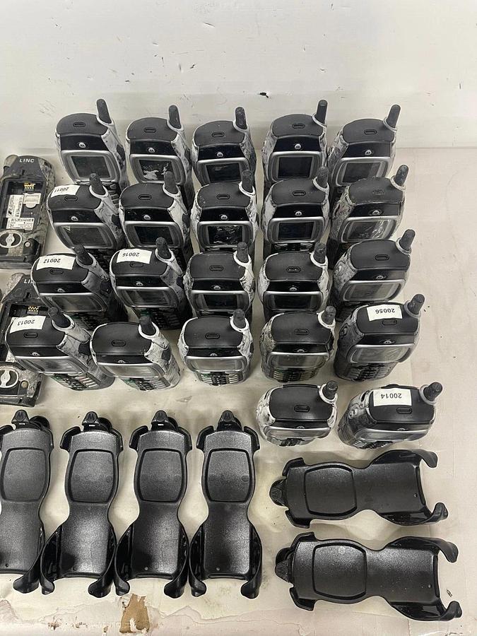 Used Motorola Nextel i355 Cell Phones W/ 9 Belt Clip Holsters - FOR PARTS Lot of 29