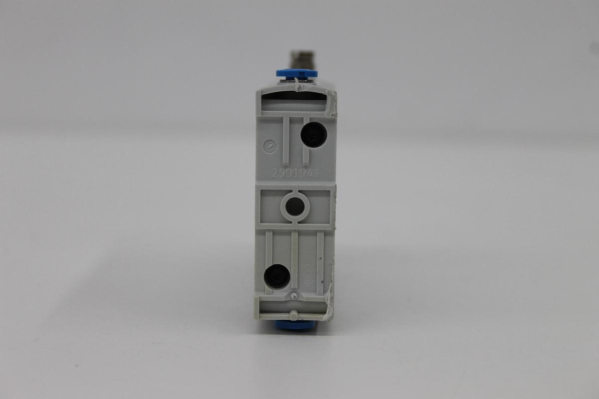 Used Festo VEAB-L-26-D7-Q4-V1-1R1 Proportional pressure control valve