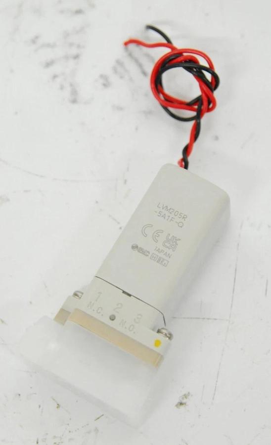 Used SMC LVM205R-5A1F-Q 3-Port Direct-Acting Base-Mounted Chemical Solenoid Valve