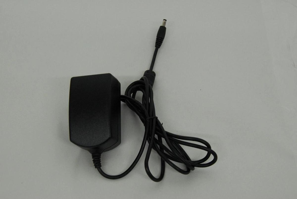 Used Genuine DVE AC DC Switching Adapter +5V 4A Model DSA-24CA-05 050400