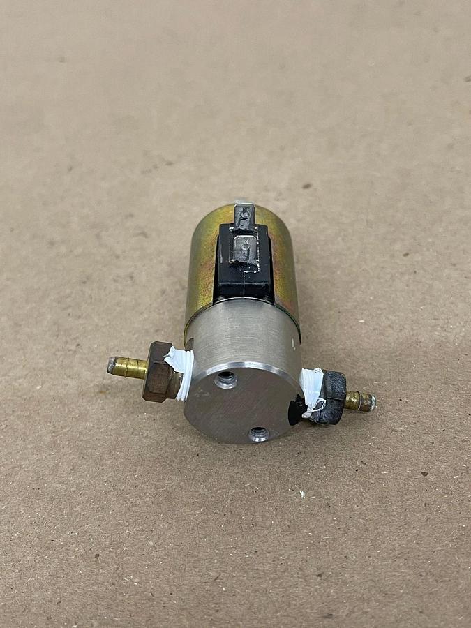 Used Parker B2RX46D Valve