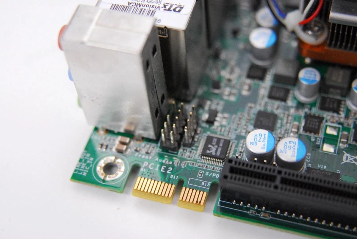 Used DFI HR100-CRM 774-HR1001-552G Mini-ITX Motherboard (8gb RAM, SR02T i7 CPU)