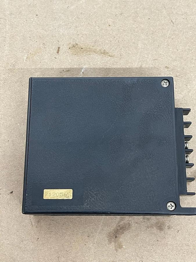 Used ELCO J15-5 SWITCHING POWER SUPPLY 5V 3A