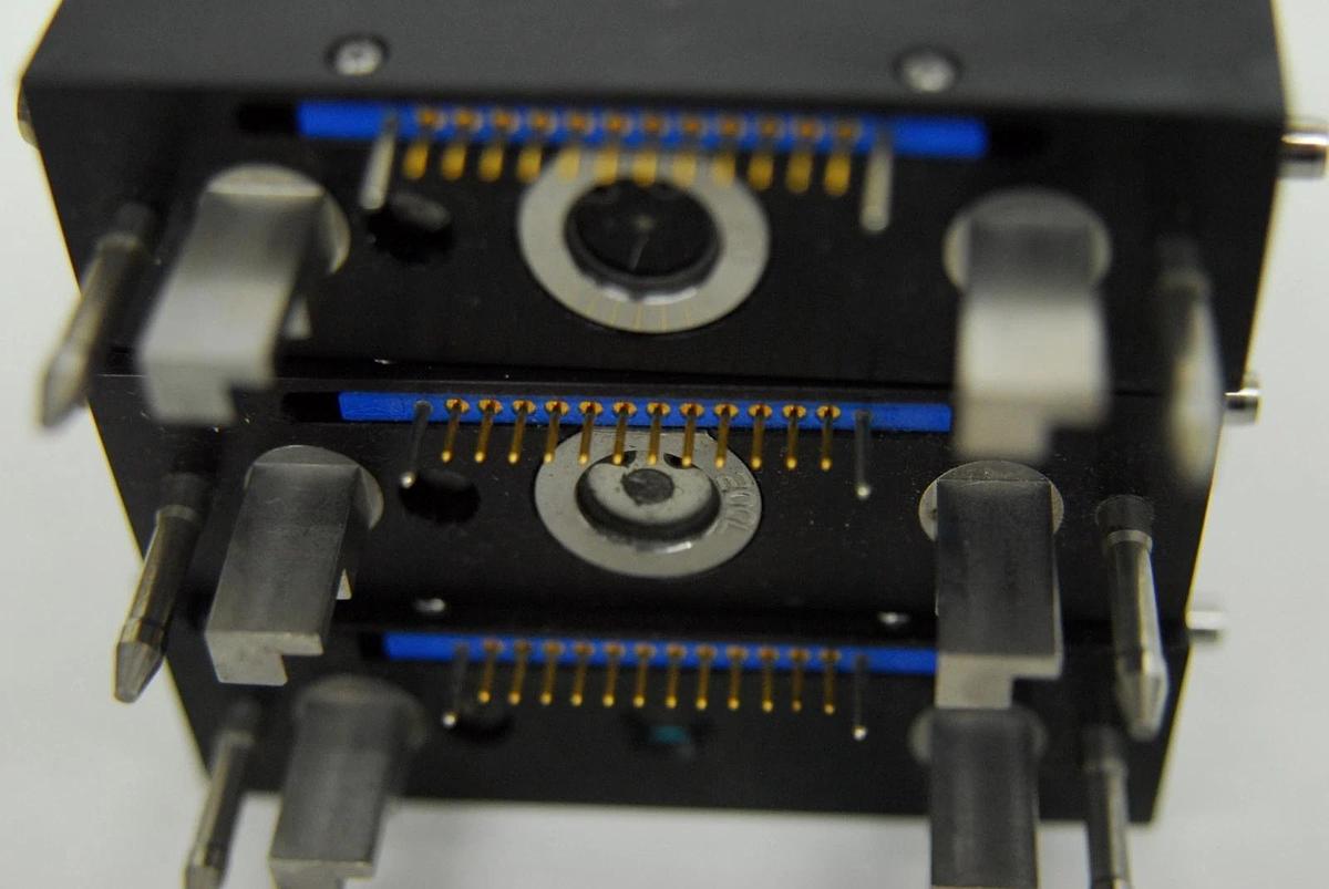 Used Beckman BIOMEK P20/P200L/MP200 Pipette Tools W/ Tool Holder (for BIOMEK 2000)