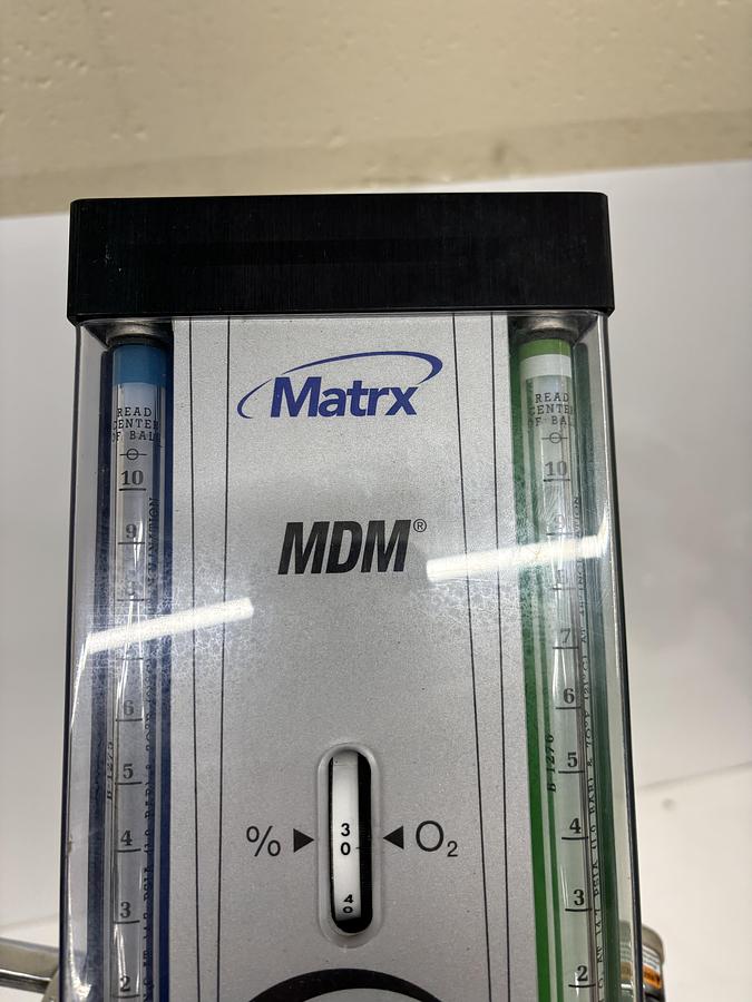 Used Matrx MDM Dental Nitrous Oxide Flowmeter with Pressure Gauges and Cart