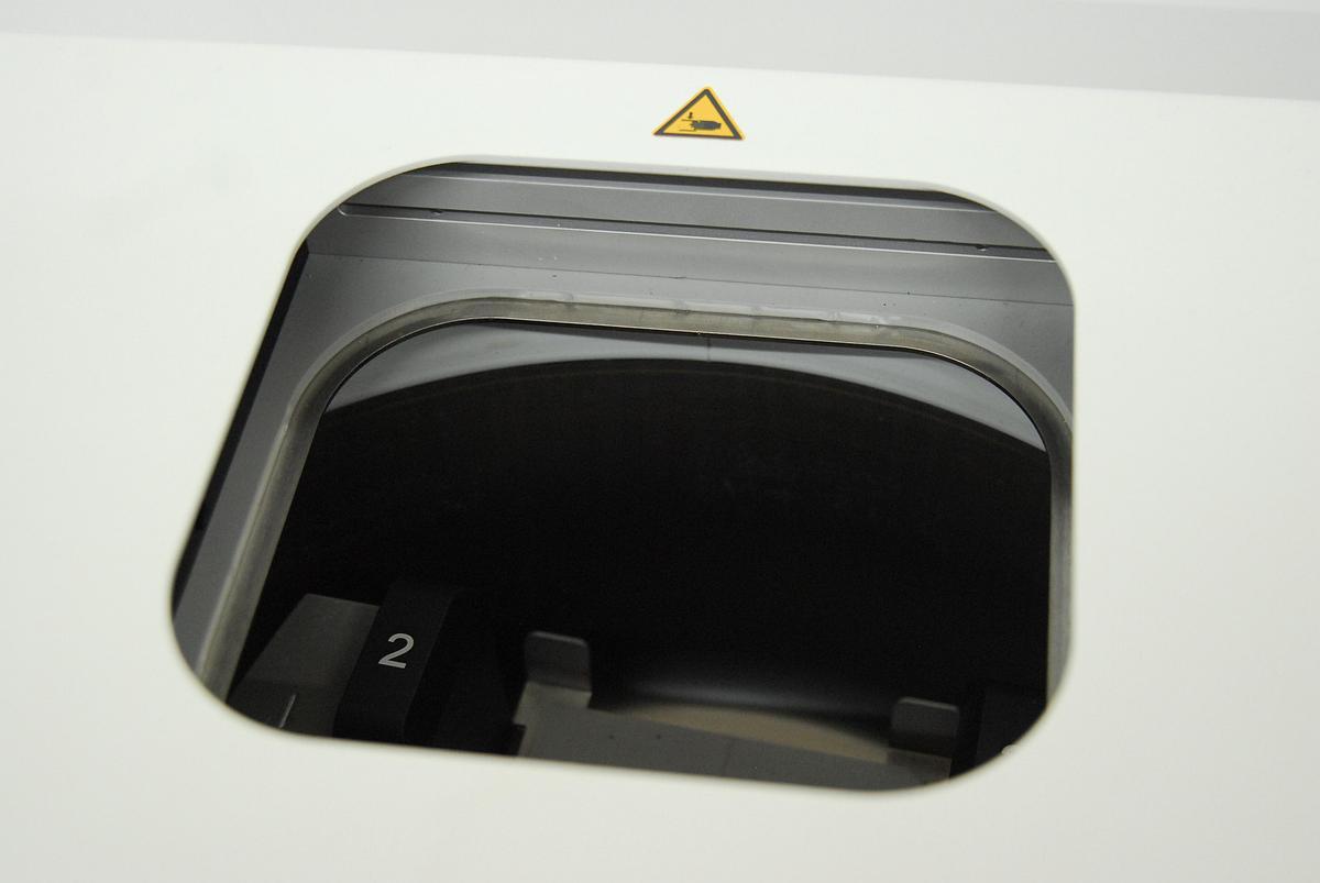 Used Hettich ROTINA 380 Robotic Automated Benchtop Centrifuge W/ 3722-R Rotor, 3730-R/2 Buckets