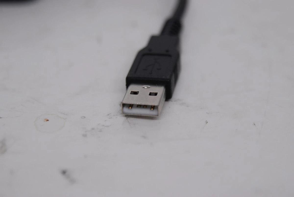 Used American Well AC01011 USB Stethoscope Audio Splitter/Adapter