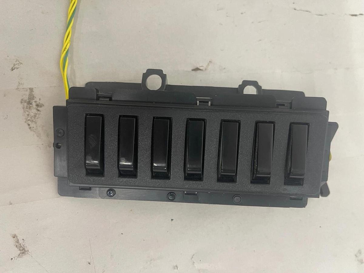 Used Sharp 1701-0428-0000 Display Key/Buttons for LC-65LE654U