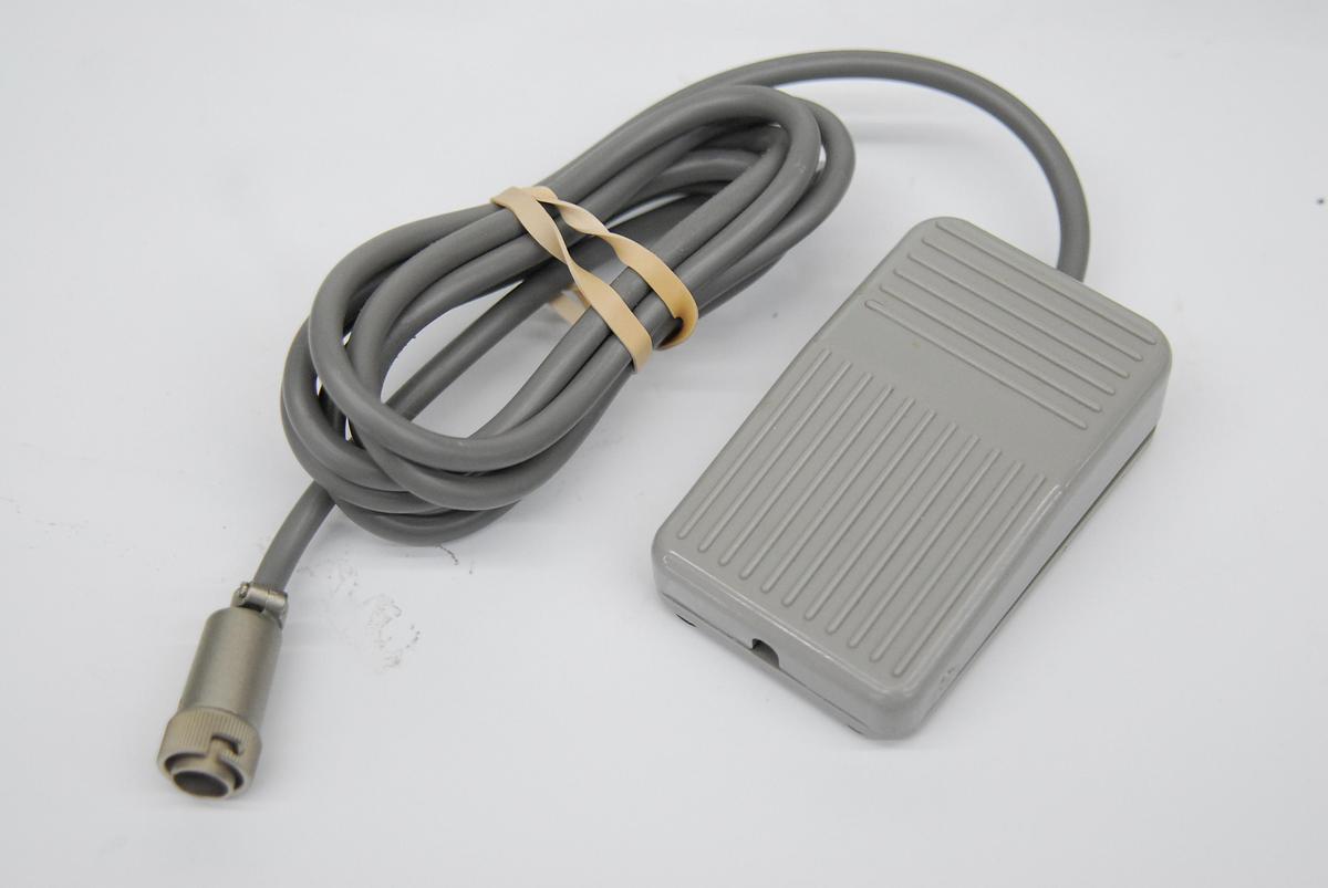 Used Narishige MM-88 Micromanipulator 3-Axis Joystick Lot w/ Power Supply & Footswitch