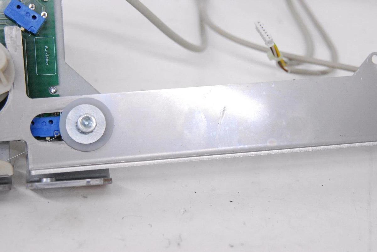 Used Hettich E2665 Lid Lock/Latch Assembly - 1401-01 Universal 320