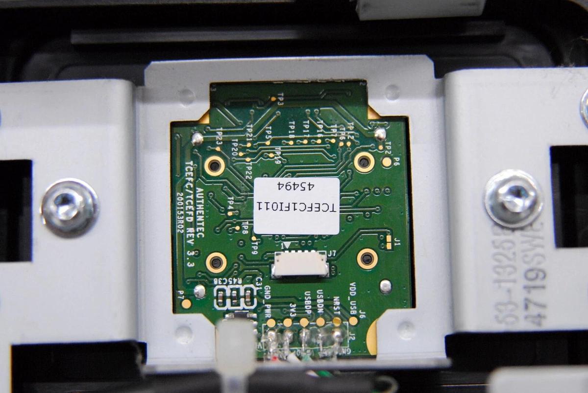 Used Omnicell Optiflex 13-1172 Keyboard W/ Authentec 45494 Fingerprint Sensor