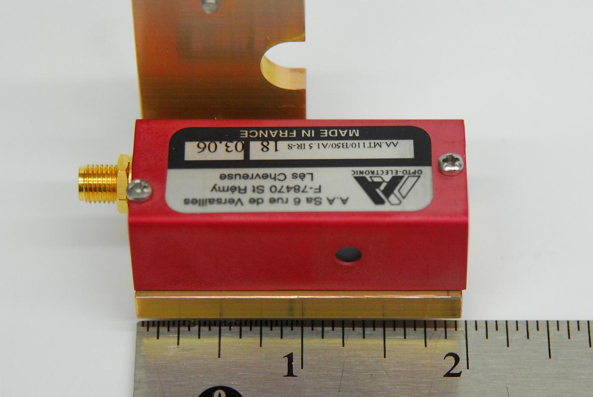 Used AA Opto-Electronic AA.MT110/B50/A1.5 IR-S 110MHz AOM Acousto-Optic Modulator