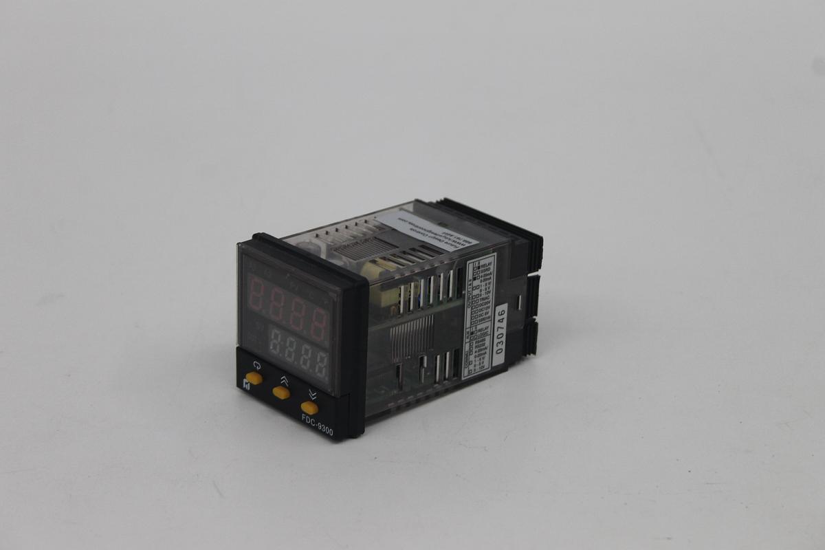 Used Future Design Controls FDC-9300 Temperature Controller