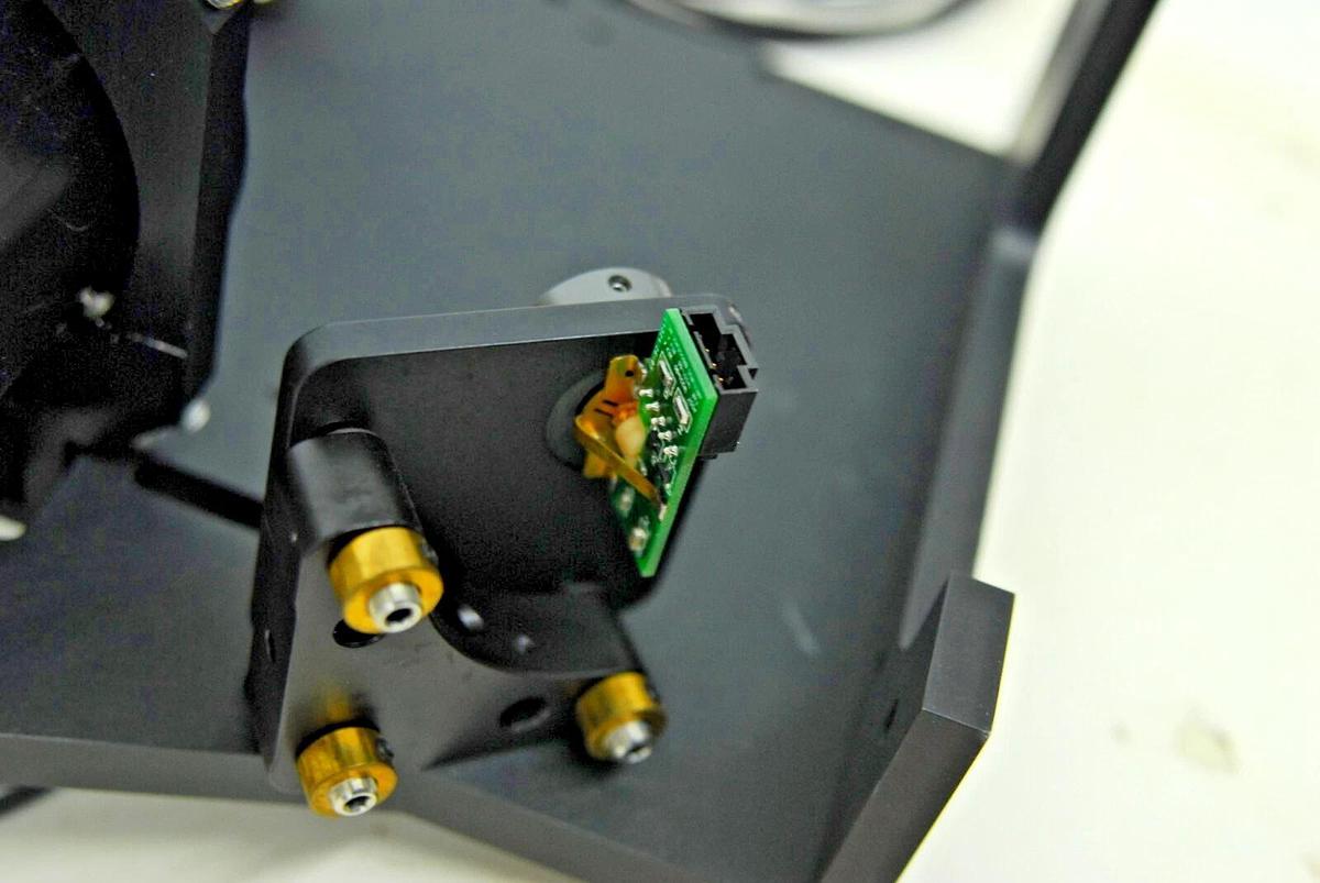 Used Arcturus Veritas 704 Optics Stage 13328-00 W/ Motors, Mounts, Sensors