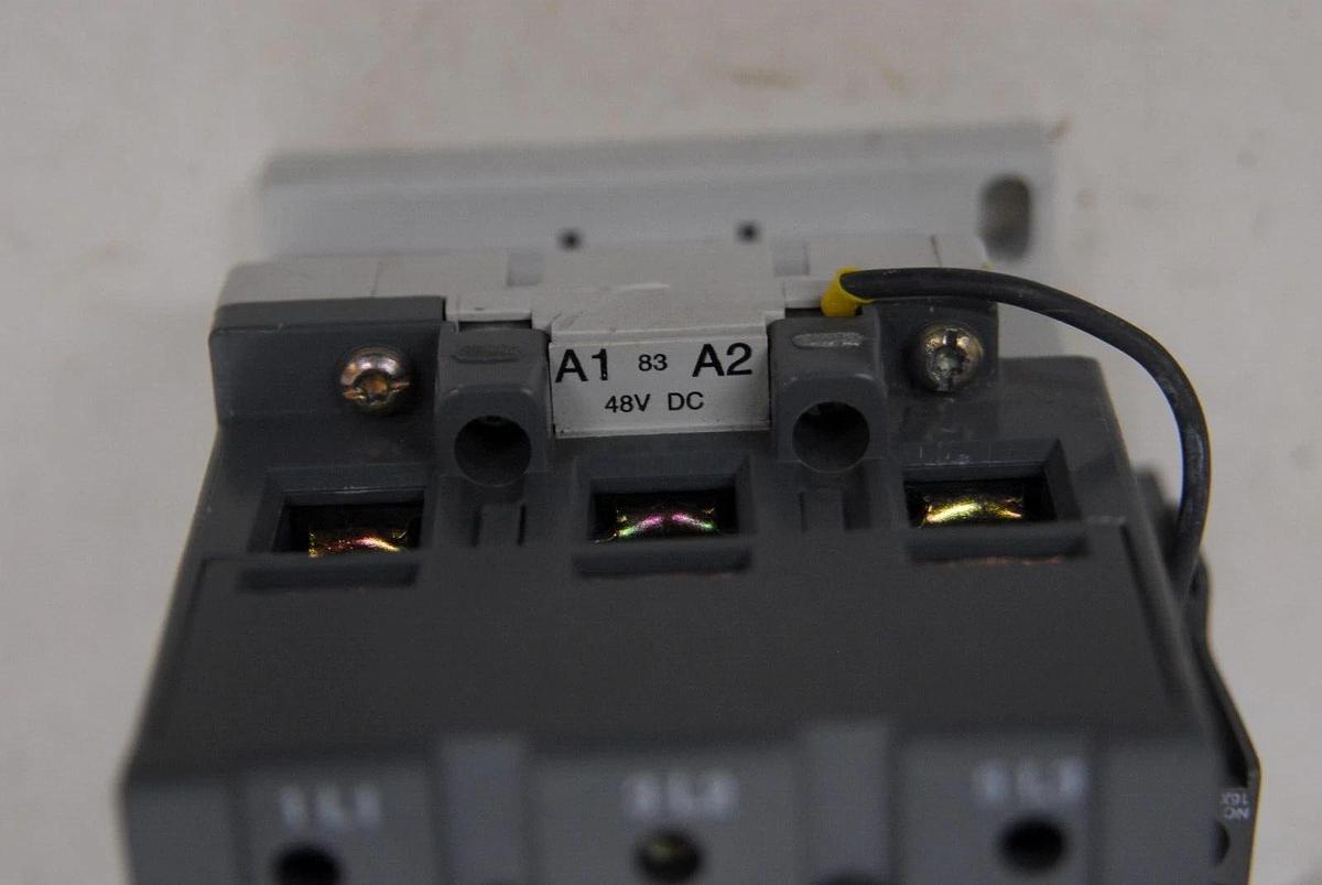 Used ABB AE110-30 Non-Reversing Three Phase Contactor W/ ABB CCL5-01 Auxiliary