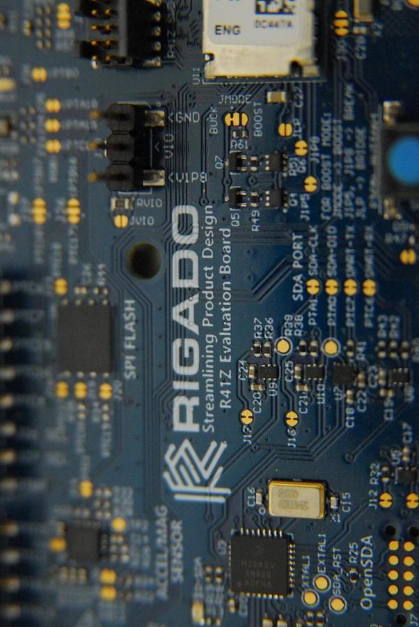 Rigado R41Z Wireless Evaluation Board (NXP Kinetis KW41Z Thread and BLE SoC)