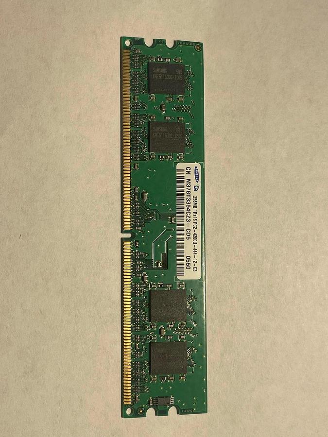 Used 256MB Samsung M378T3354CZ3-CD5 240-pin DDR2 533MHz Non-ECC 84761999711