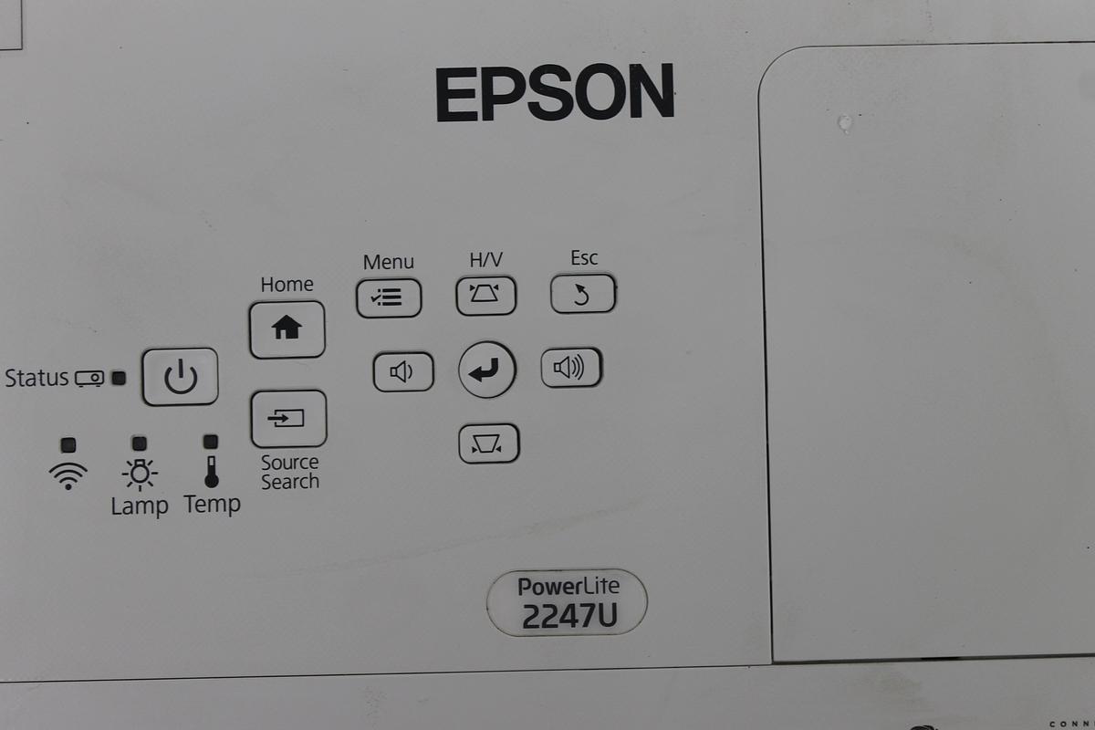 Used Epson Powerlite 2247U 3LCD Projector