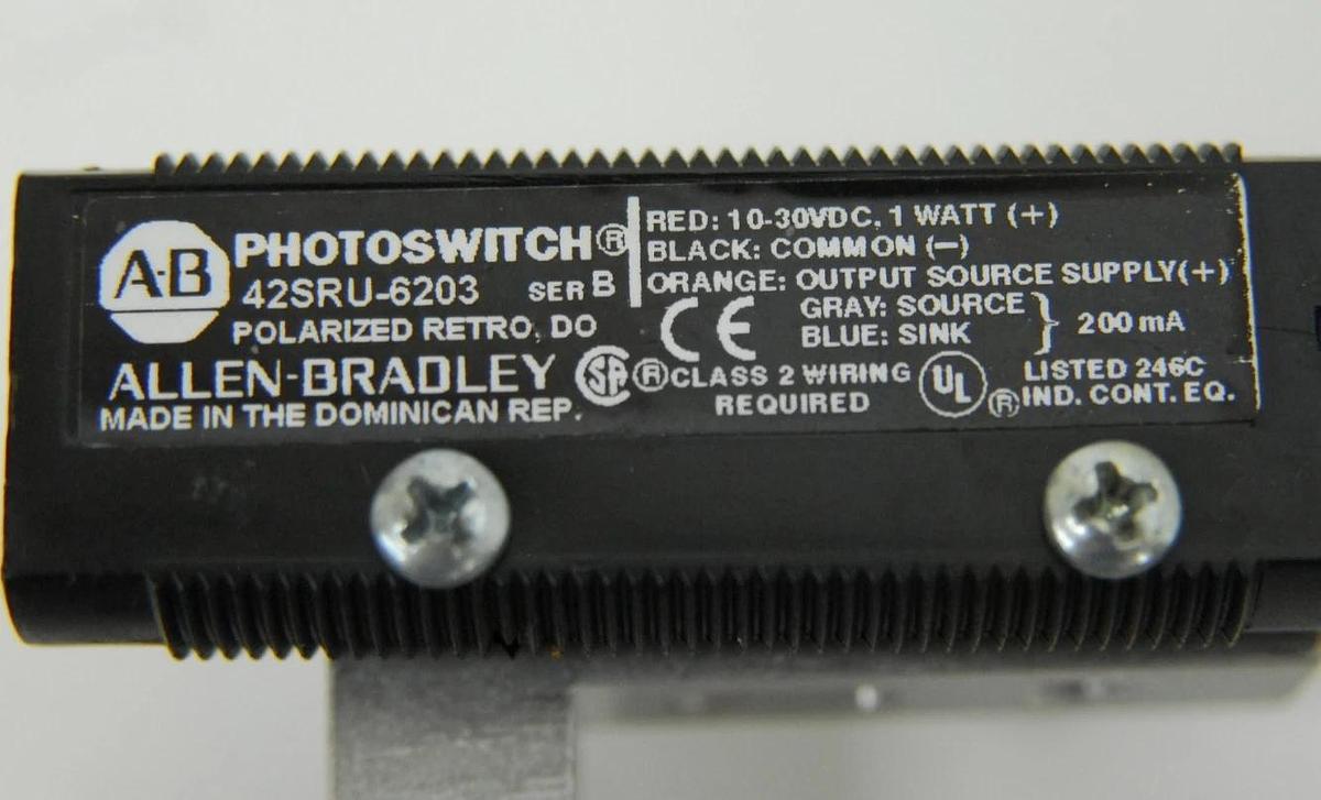 Used Allen-Bradley 42SRU-6203 Polarized Retro Compact Photo Sensor Photoswitch