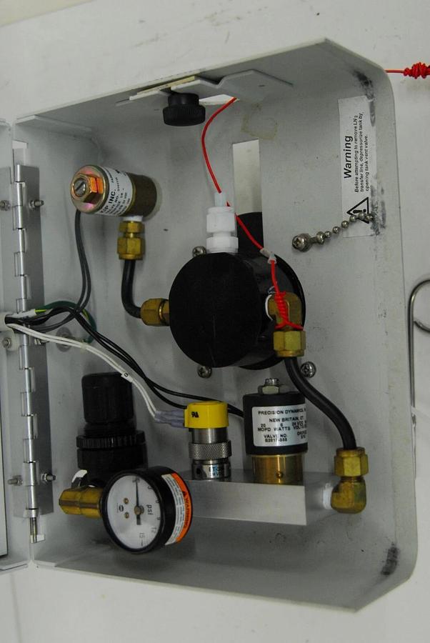 Used Perkin Elmer N5370259 CyroFill Liquid Nitrogen Cooling System