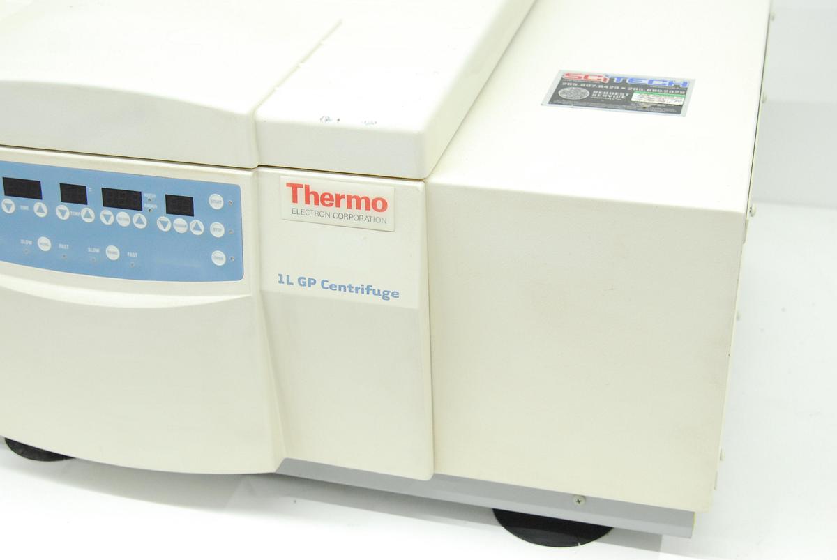 Used Thermo Forma Fisher 5532 1L GP Refrigerated Benchtop Centrifuge W/ 243 Rotor