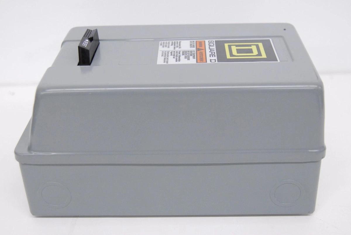 Used Square D Company 8536-SAG12 NEMA Size 00 Non-Reversing Magnetic Motor Starter