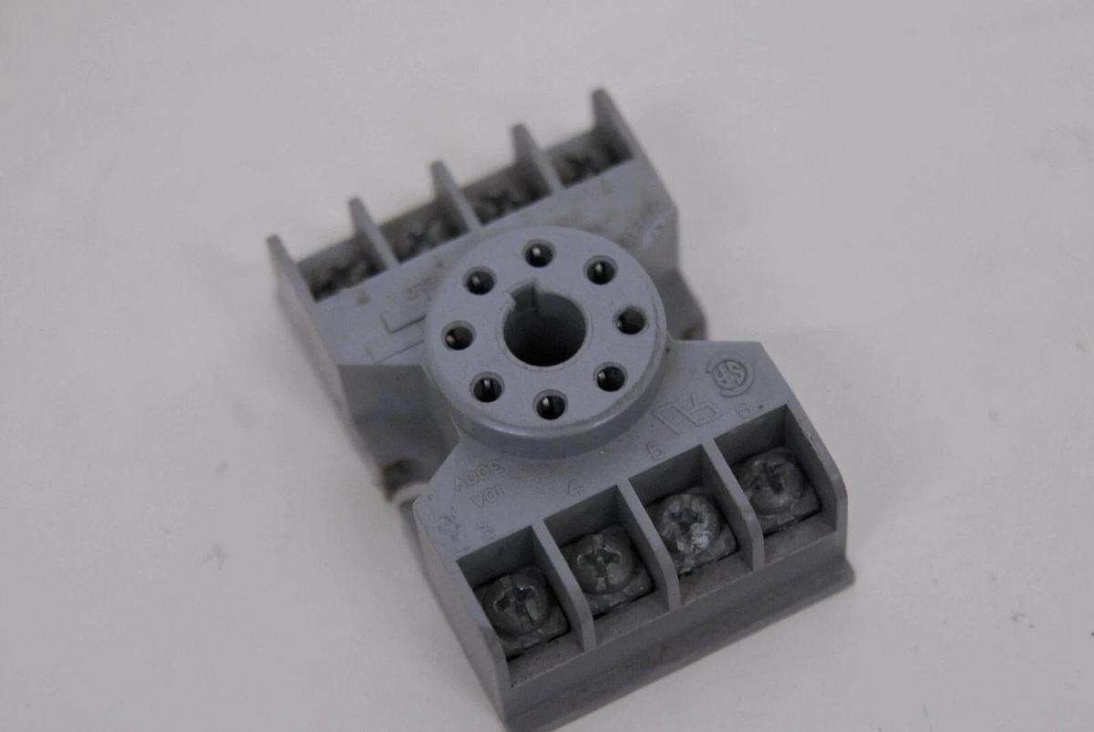 Used AMF Potter & Brumfield CDB38-70003 Time Delay W/ Socket - TESTED