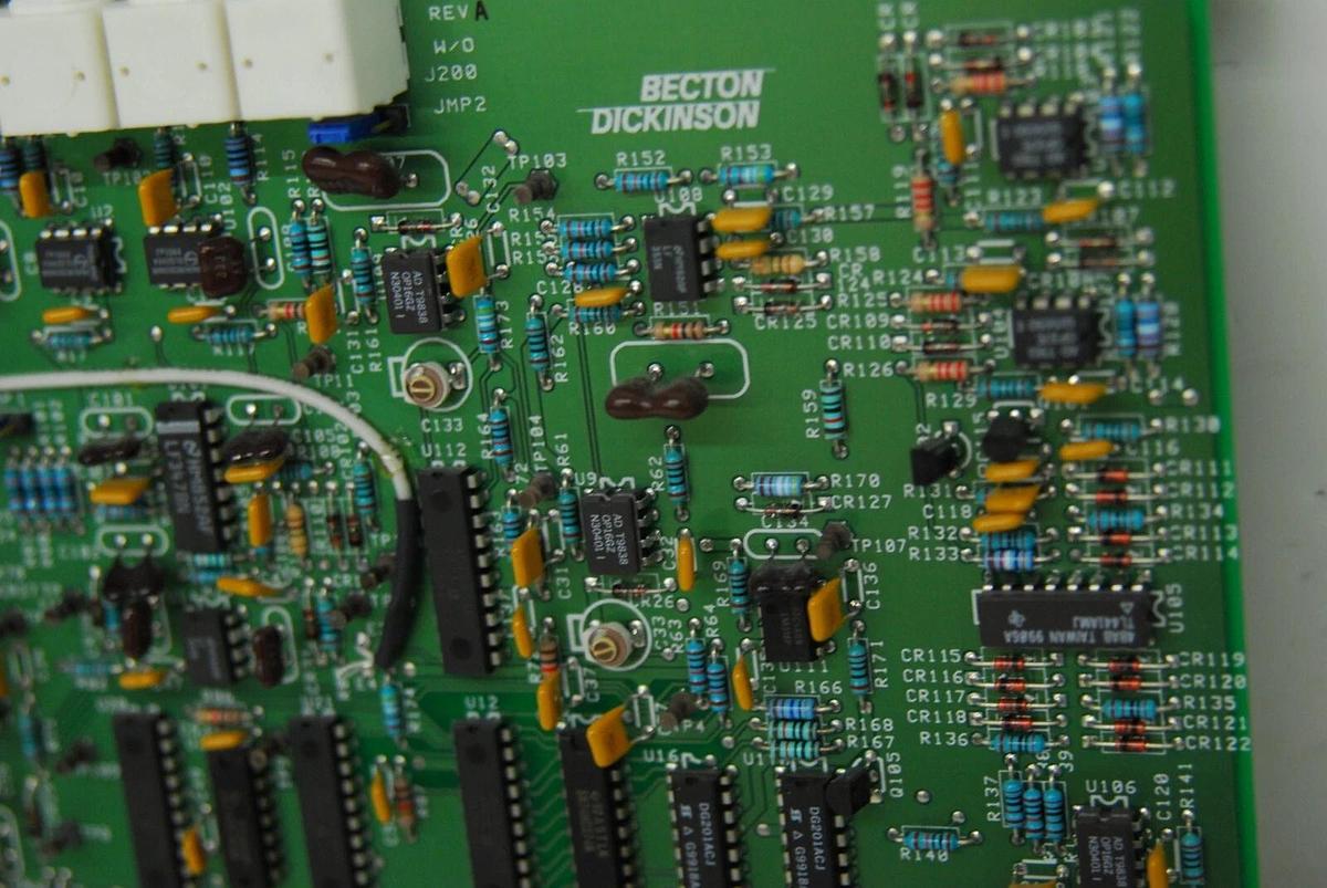 Used Becton Dickinson SSC/FL2 FL1/FL3 03-20128-02 REV: A Board (FACSCalibur)