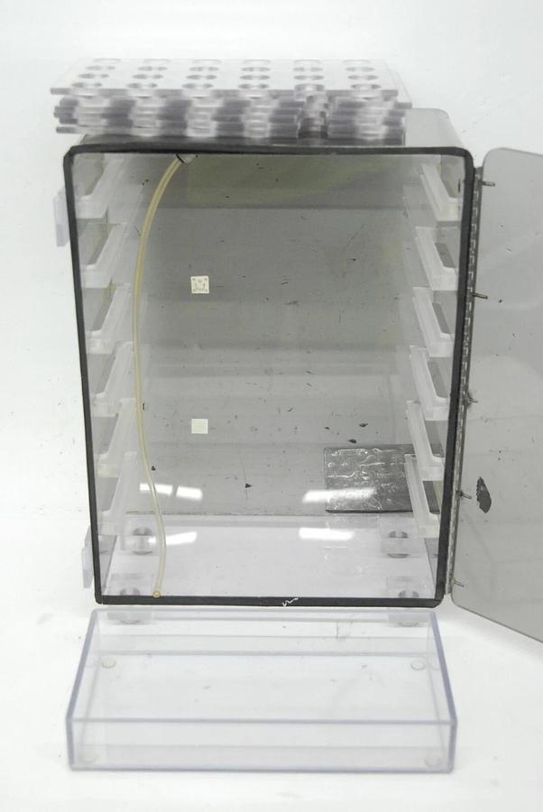 Used COY 100 Humidified Incubation Box (16"x12"x6")