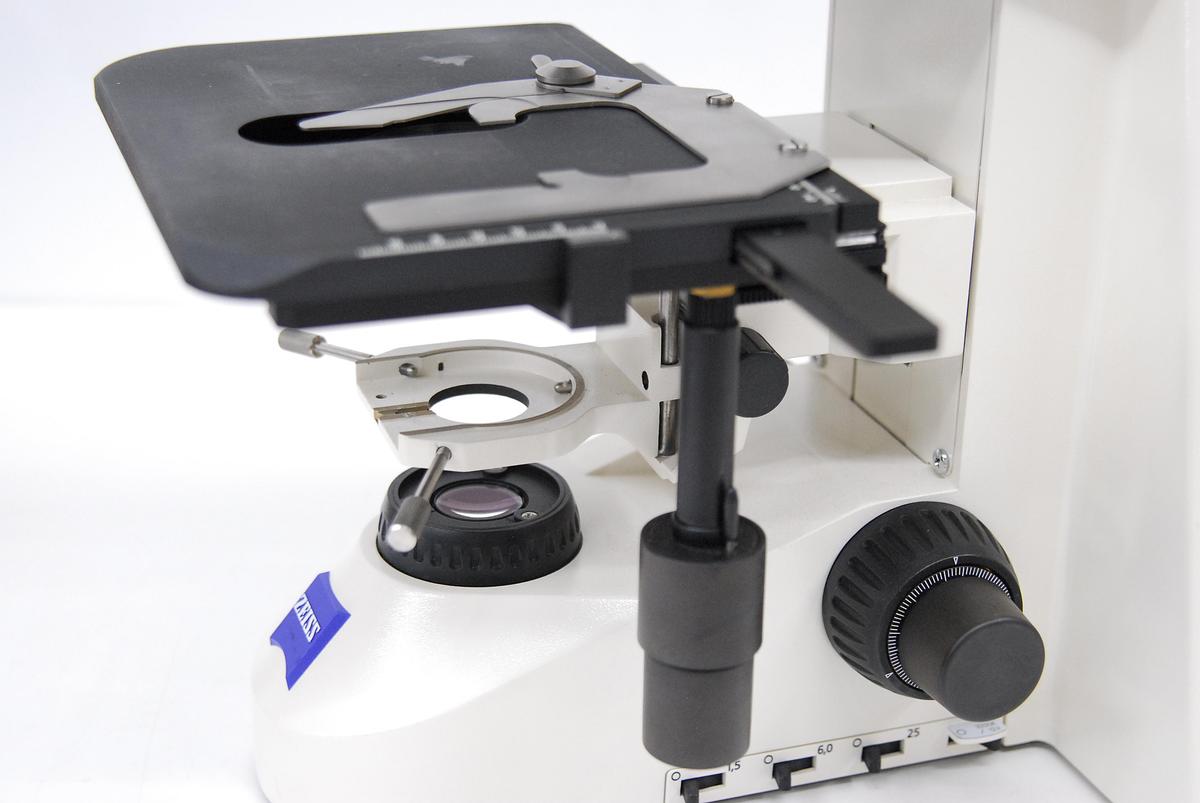 Used Zeiss 1156-700 Axioskop 40 FL Microscope Stand