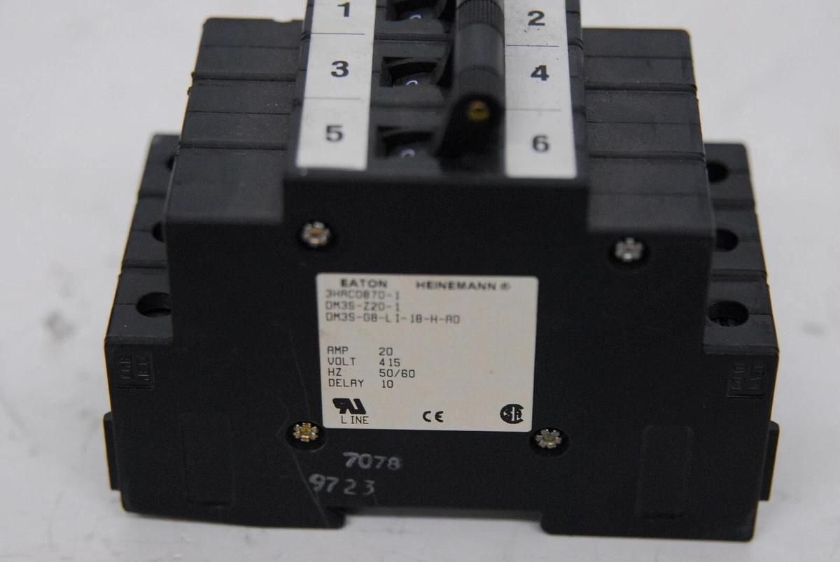 Used Eaton Heinemann 3HAC0871-1 DM3S-Z21-1 Circuit Breaker 20A/250V