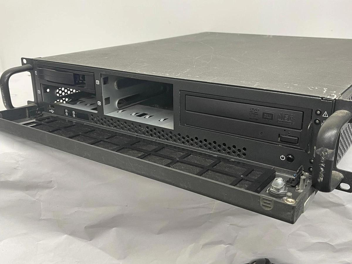 Used Pelco DS-SRV-DVD Digital Sentry (3TB HD, 8Gb memory, i7-2600k, Fresh Windows 7)