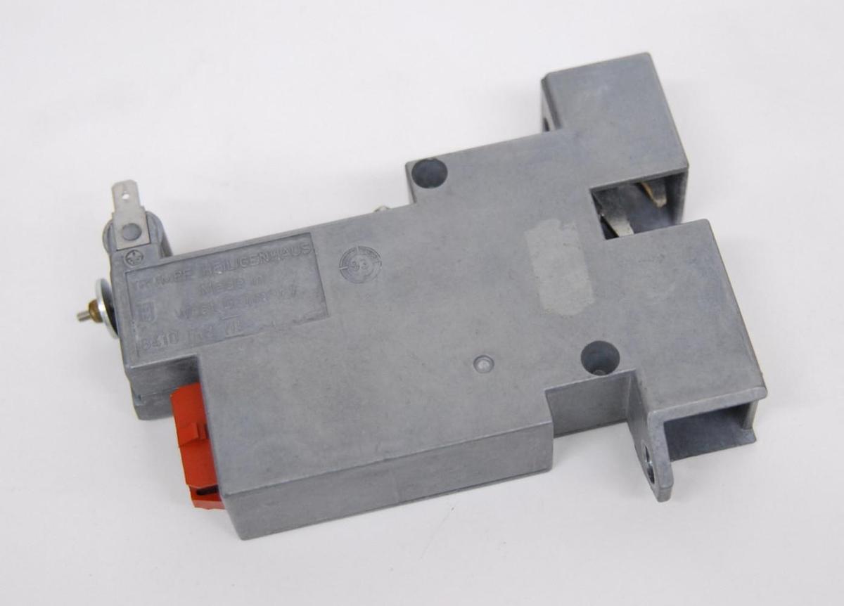 Used Beckman GS-6R Centrifuge - 8410 Lid Latch