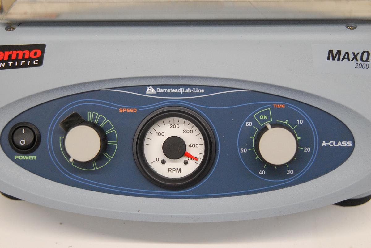 Used Thermo Scientific Barnstead Lab-Line SHKA2000 MaxQ 2000 Orbital Shaker