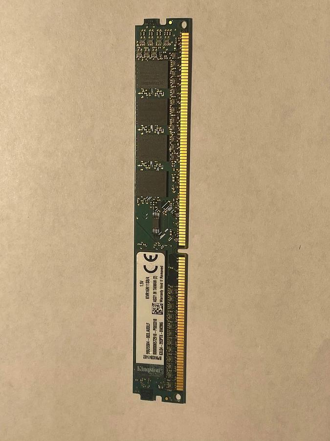 Used 4GB Kingston KVR16N11S8/4 240-pin 1600MHz PC3-12800 740617207774