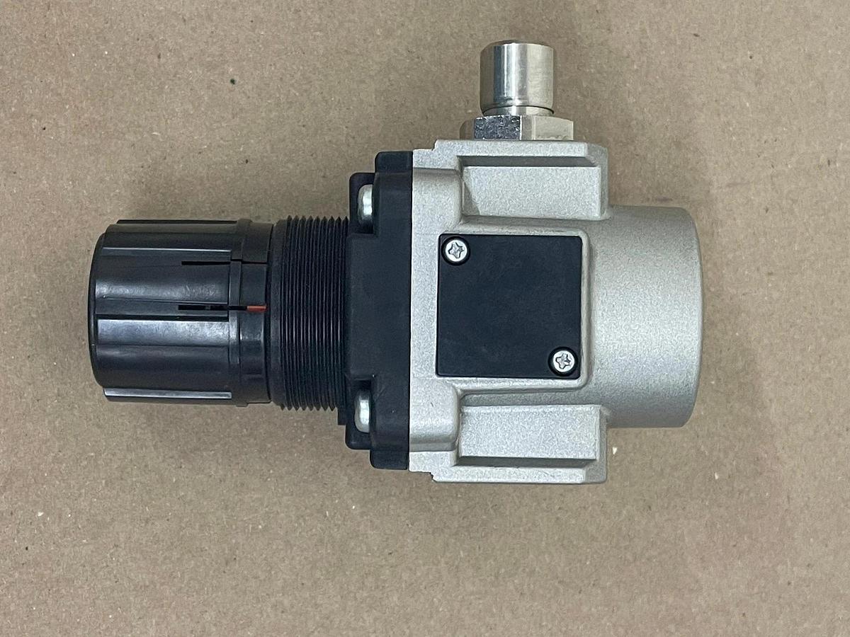 Used SMC AR40K-F04 Modular Regulator W/ ISE35-N-65 Digital Pressure Switch