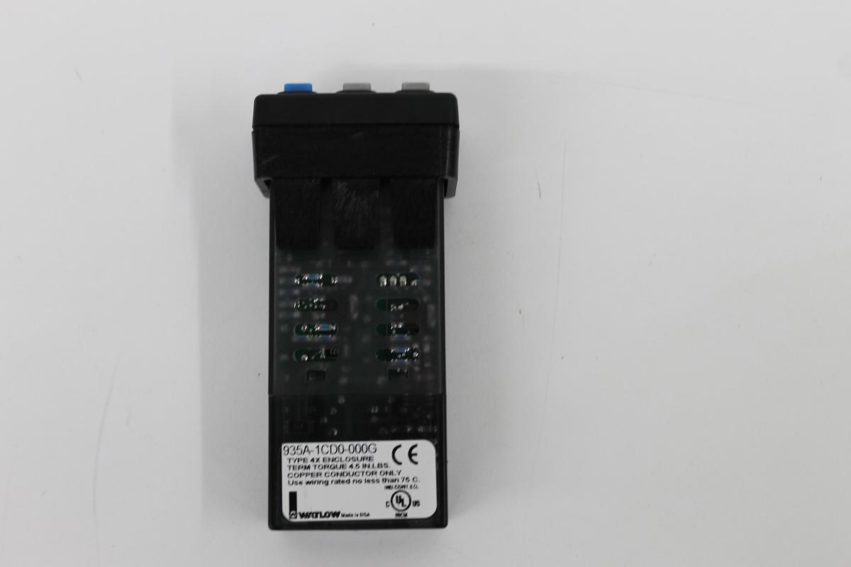 Used WATLOW 935A-1CD0-000G Temperature Controller