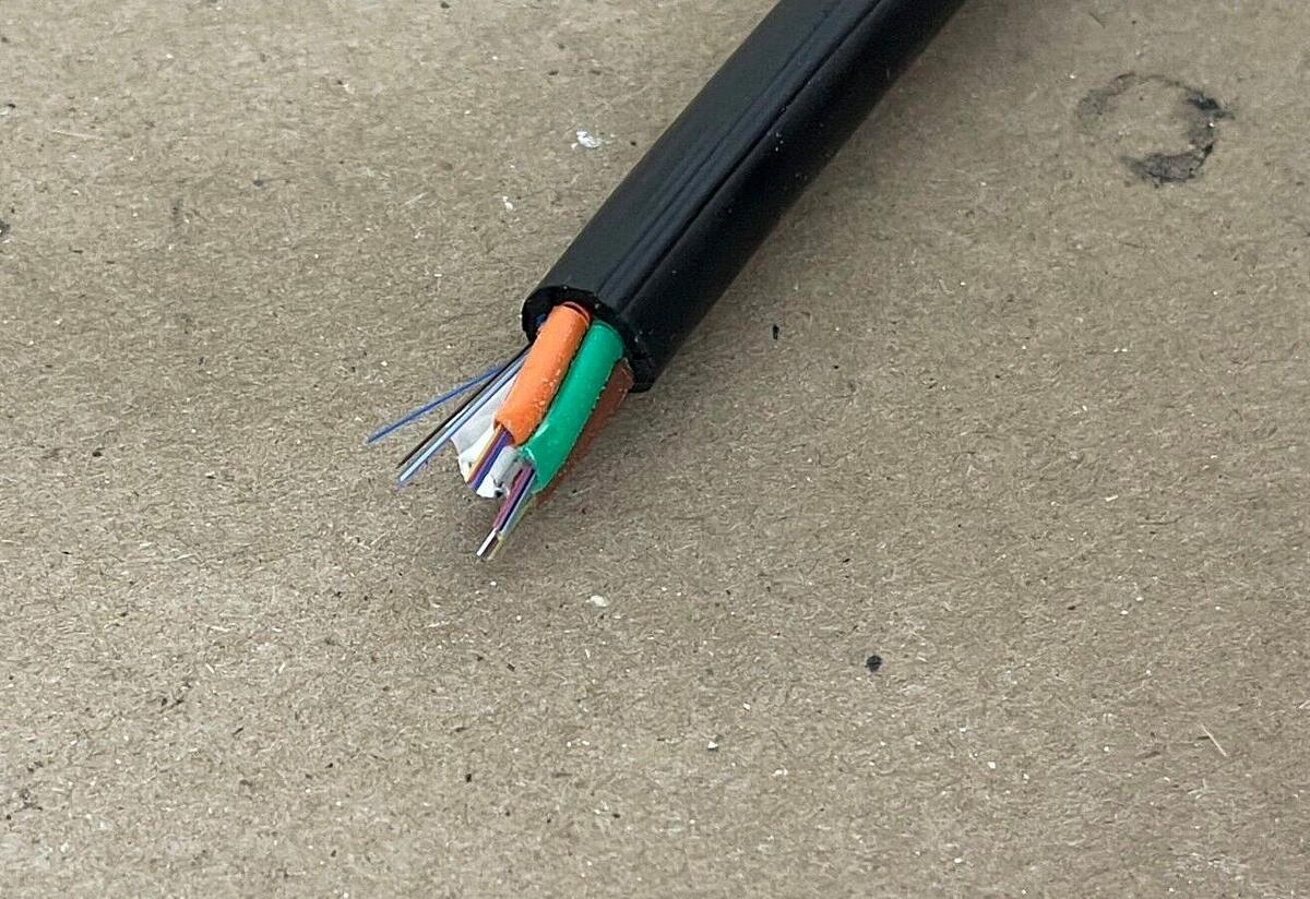 Used 50' Corning 48 SM-Ultra Altos Cable W/ Binderless Fastaccess Technology