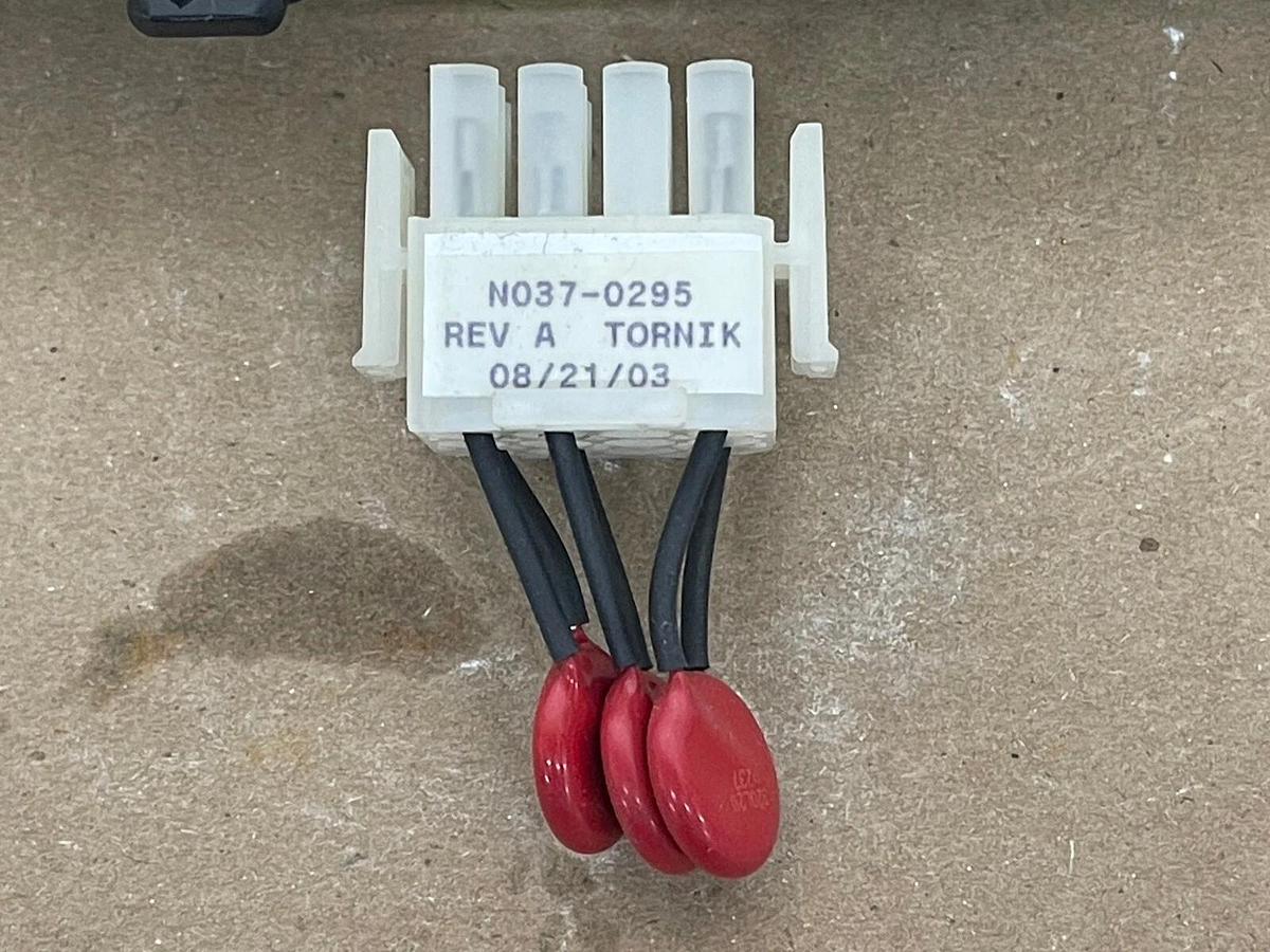 Used PerkinElmer N077-9054 AC Distribution W/ N037-0295 Plug